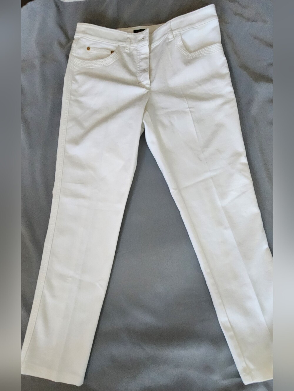 Escada Luxury Crisp White Slim Straight Leg Pants Jeans Sz 38 / US 8